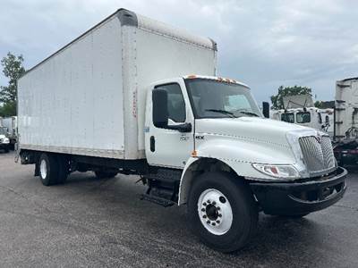 International MV607 26 ft Box Truck - 240HP, 6 Speed Automatic, Roll up Door