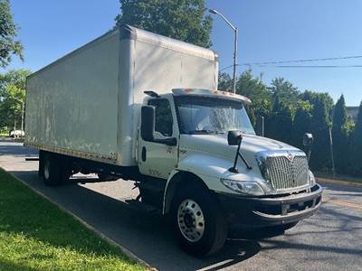 International MV607 Box Truck - 250HP, 6 Speed Automatic, Roll up Door