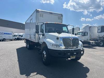 International MV607 24 ft Box Truck - 270HP, 6 Speed Automatic, Roll up Door