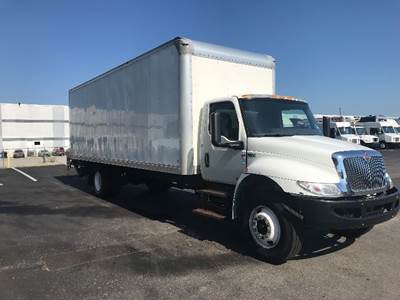 International MV607 26 ft Box Truck - 220HP, 6 Speed Automatic, Roll up Door