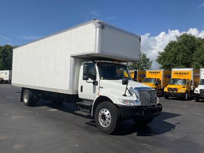 International MV607 Box Truck - 220HP, 6 Speed Automatic, Roll up Door