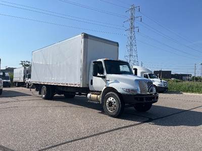 International MV607 26 ft Box Truck - 220HP, 6 Speed Automatic, Roll up Door