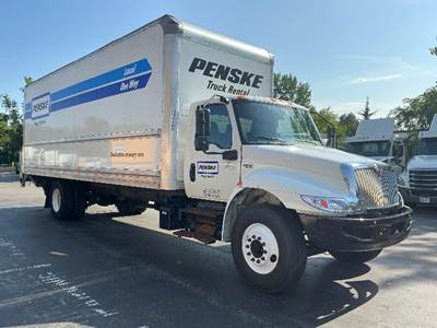 International MV607 Box Truck - 220HP, 6 Speed Automatic, Roll up Door