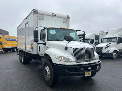 International MV607 24 ft Box Truck - 270HP, 6 Speed Automatic, Roll up Door