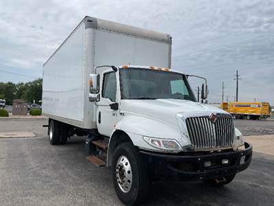 International MV607 Box Truck - 250HP, 7 Speed Automatic, Roll up Door