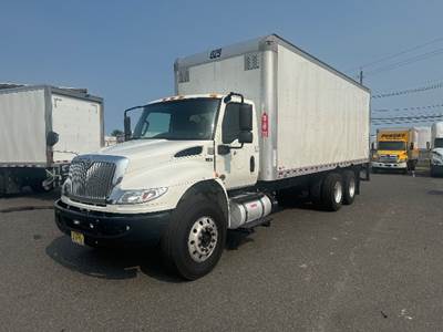 International MV607 24 ft Box Truck - 270HP, 6 Speed Automatic, Roll up Door