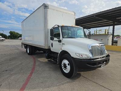 International MV607 24 ft Box Truck - 220HP, 6 Speed Automatic, Roll up Door