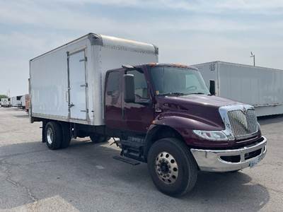 International MV607 20 ft Box Truck - 350HP, 6 Speed Automatic, Roll up Door