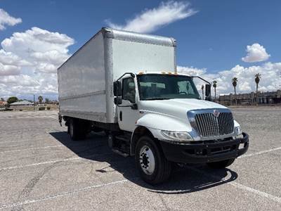 International MV607 26 ft Box Truck - 220HP, 6 Speed Automatic, Roll up Door