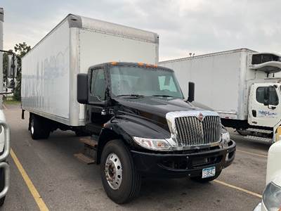 International MV607 26 ft Box Truck - 260HP, 6 Speed Automatic, Roll up Door
