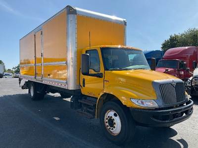 International MV607 Box Truck - 220HP, 6 Speed Automatic, Roll up Door