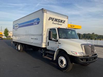 International MV607 Box Truck - 220HP, 6 Speed Automatic, Roll up Door