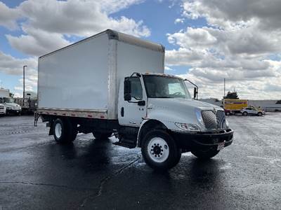 International MV607 Box Truck - 220HP, 6 Speed Automatic, Roll up Door