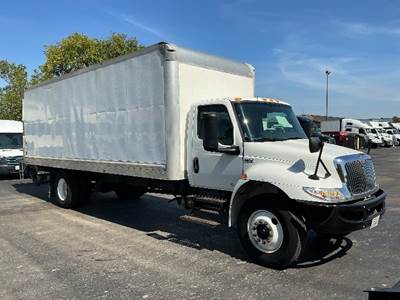 International MV607 24 ft Box Truck - 220HP, 6 Speed Automatic, Roll up Door