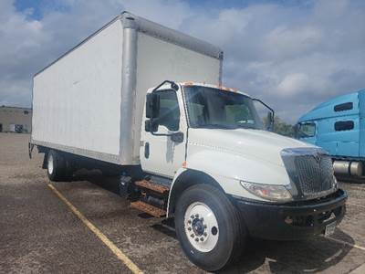 International MV607 Box Truck - 220HP, 6 Speed Automatic, Roll up Door