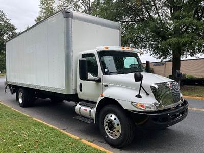 International MV607 Box Truck - 220HP, 6 Speed Automatic, Roll up Door