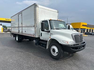 International MV607 Box Truck - 220HP, 6 Speed Automatic, Roll up Door