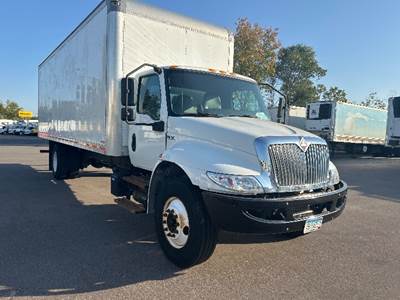 International MV607 26 ft Box Truck - 240HP, 6 Speed Automatic, Roll up Door