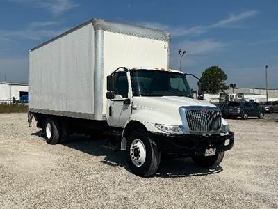 International MV607 Box Truck - 220HP, 6 Speed Automatic, Roll up Door