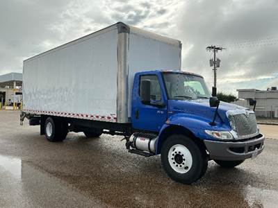 International MV607 Box Truck - 220HP, 6 Speed Automatic, Roll up Door