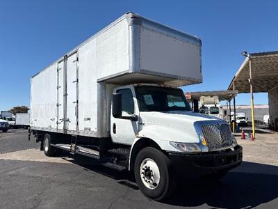 International MV607 26 ft Box Truck - 220HP, 6 Speed Automatic, Swing Door