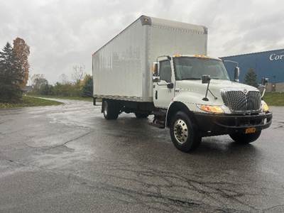 International MV607 Box Truck - 250HP, 6 Speed Automatic, Roll up Door
