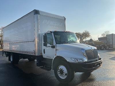 International MV607 Box Truck - 220HP, 6 Speed Automatic, Roll up Door