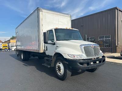 International MV607 Box Truck - 220HP, 6 Speed Automatic, Swing Door
