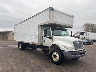 International MV607 Box Truck - 240HP, 7 Speed Automatic, Swing Door