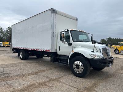 International MV607 Box Truck - 220HP, 7 Speed Automatic, Roll up Door