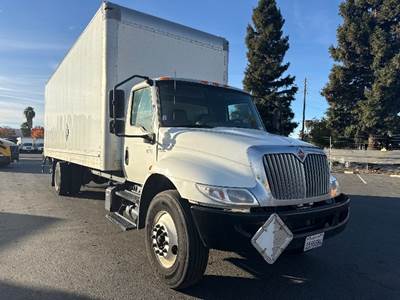 International MV607 Box Truck - 220HP, 6 Speed Automatic, Roll up Door