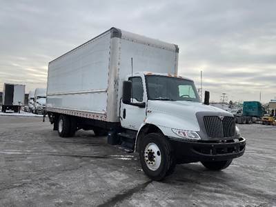 International MV607 Box Truck - 220HP, 6 Speed Automatic, Roll up Door