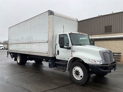 International MV607 Box Truck - 220HP, 6 Speed Automatic, Roll up Door