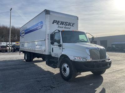 International MV607 Box Truck - 220HP, 6 Speed Automatic, Roll up Door