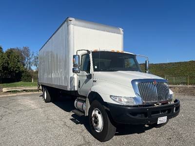 International MV607 Box Truck - 240HP, 6 Speed Automatic, Roll up Door