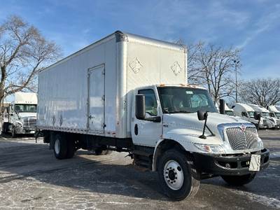 International MV607 Box Truck - 220HP, 6 Speed Automatic, Swing Door