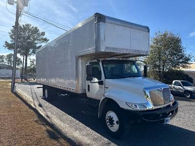 International MV607 Box Truck - 220HP, 6 Speed Automatic, Swing Door