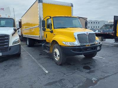 International MV607 Box Truck - 220HP, 6 Speed Automatic, Roll up Door