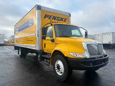 International MV607 Box Truck - 220HP, 6 Speed Automatic, Roll up Door