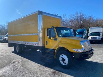 International MV607 Box Truck - 220HP, 6 Speed Automatic, Roll up Door
