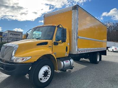 International MV607 Box Truck - 220HP, 6 Speed Automatic, Roll up Door