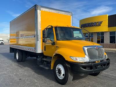 International MV607 Box Truck - 220HP, 6 Speed Automatic, Roll up Door