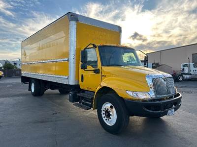 International MV607 Box Truck - 220HP, 6 Speed Automatic, Roll up Door