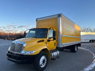 International MV607 Box Truck - 220HP, 6 Speed Automatic, Roll up Door