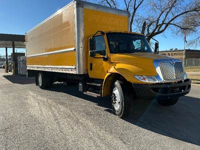 International MV607 Box Truck - 220HP, 6 Speed Automatic, Roll up Door
