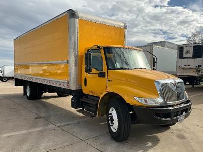 International MV607 Box Truck - 220HP, 6 Speed Automatic, Roll up Door