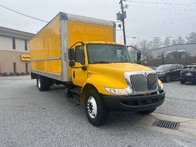 International MV607 Box Truck - 220HP, 6 Speed Automatic, Roll up Door