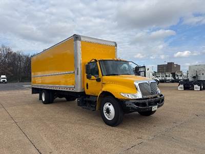 International MV607 Box Truck - 220HP, 6 Speed Automatic, Roll up Door