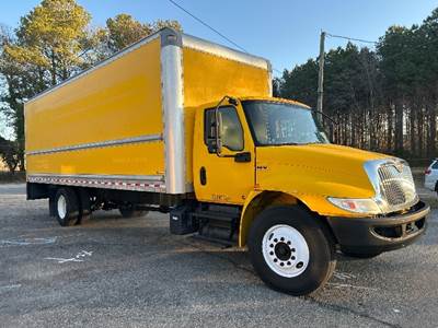 International MV607 Box Truck - 220HP, 6 Speed Automatic, Roll up Door