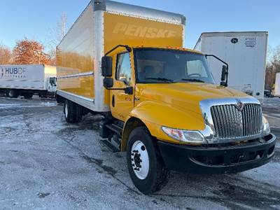 International MV607 Box Truck - 220HP, 6 Speed Automatic, Roll up Door